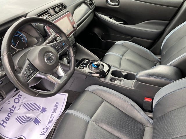 2021 NISSAN LEAF - 17