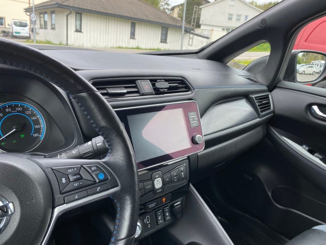 2021 NISSAN LEAF - 29