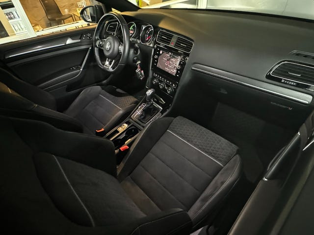 2018 VOLKSWAGEN GOLF - 39