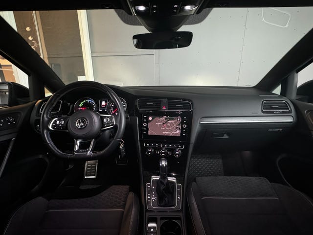 2018 VOLKSWAGEN GOLF - 15