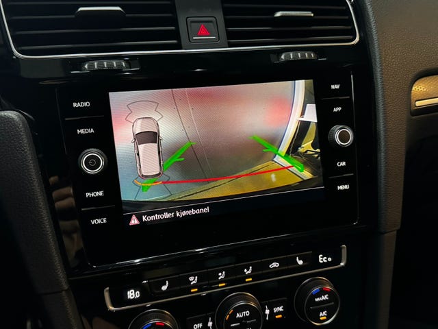 2018 VOLKSWAGEN GOLF - 33
