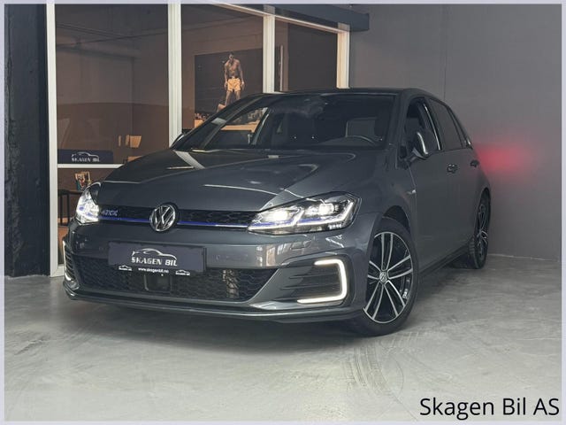 WVWZZZAUZJW804049 2018 VOLKSWAGEN GOLF-0