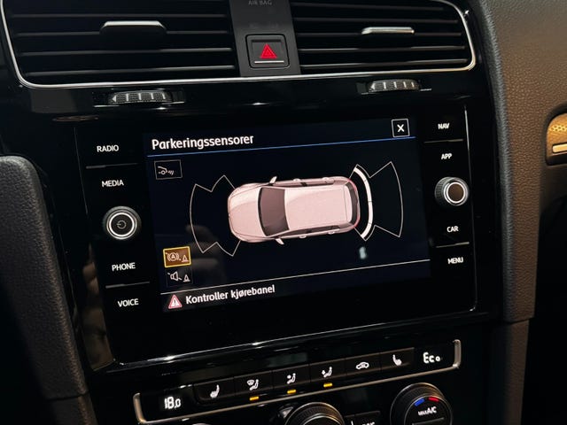 2018 VOLKSWAGEN GOLF - 36