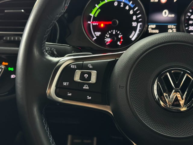 2018 VOLKSWAGEN GOLF - 27