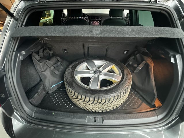 2018 VOLKSWAGEN GOLF - 16