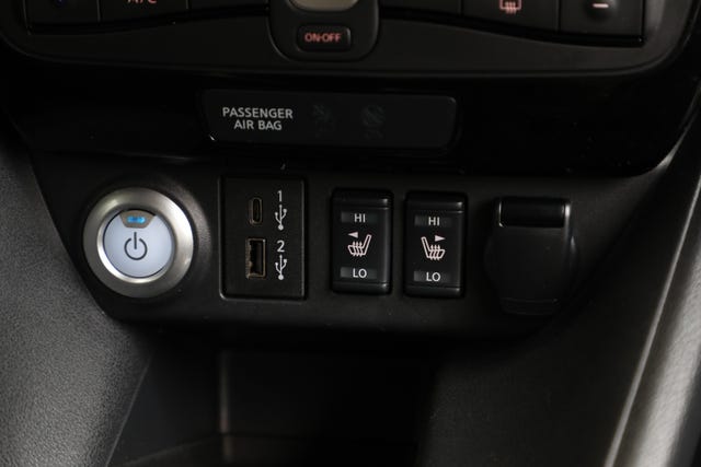 2021 NISSAN LEAF - 18