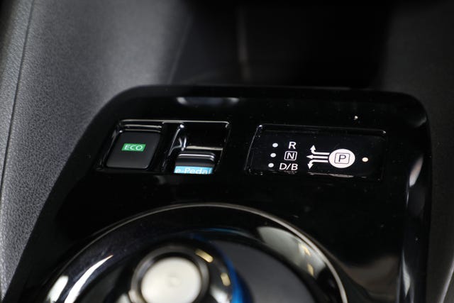 2021 NISSAN LEAF - 19