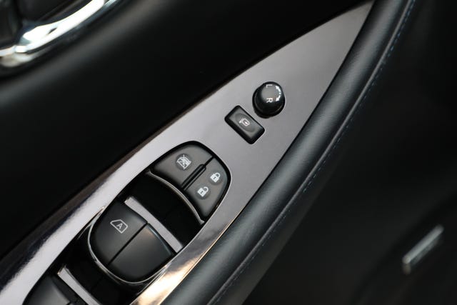2021 NISSAN LEAF - 26