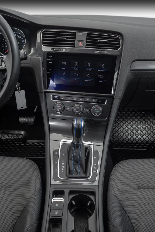 2018 VOLKSWAGEN GOLF - 21
