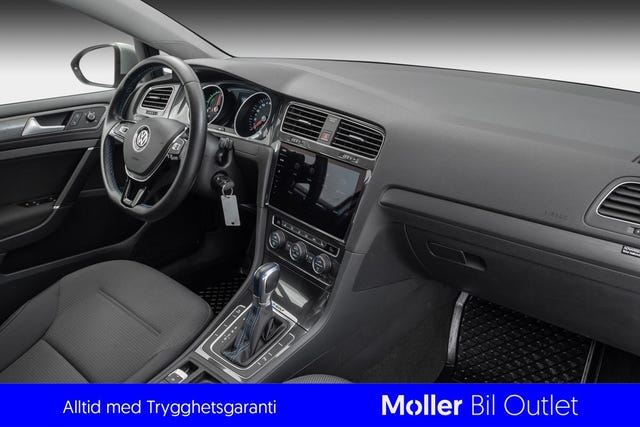 2018 VOLKSWAGEN GOLF - 23