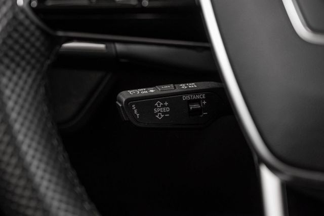 2022 AUDI E-TRON GT RS - 24