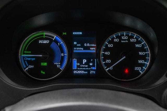 2020 MITSUBISHI OUTLANDER - 20