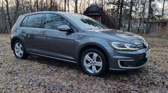 WVWZZZAUZJ8910289 2018 VOLKSWAGEN GOLF-1