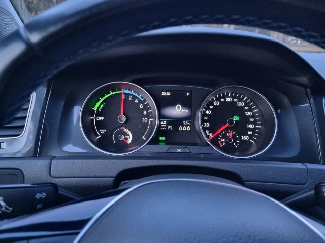 2018 VOLKSWAGEN GOLF - 28