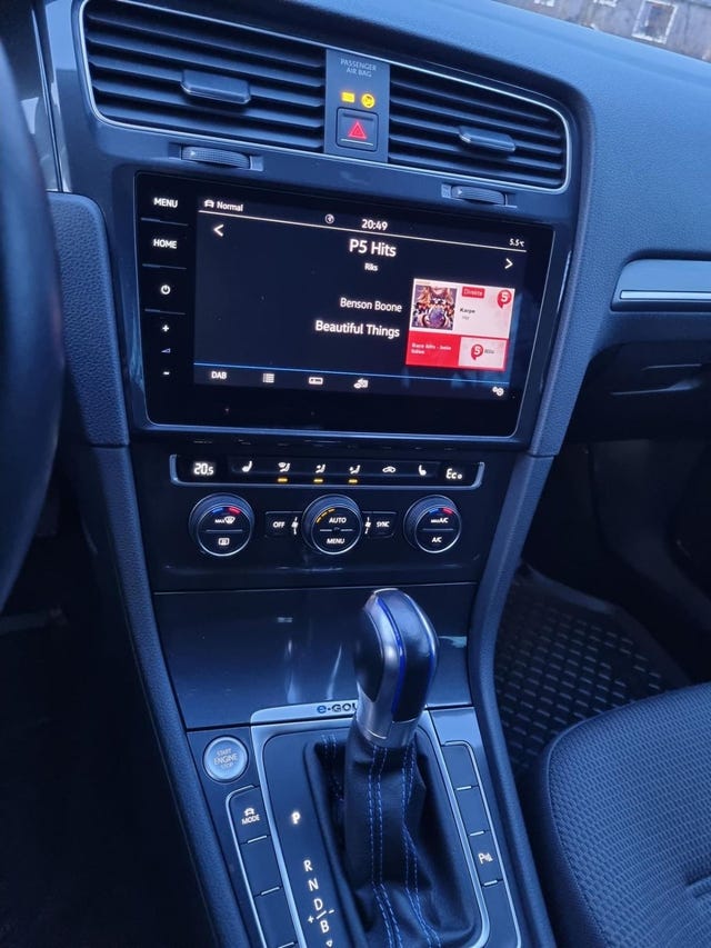 2018 VOLKSWAGEN GOLF - 31