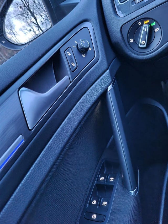 2018 VOLKSWAGEN GOLF - 36