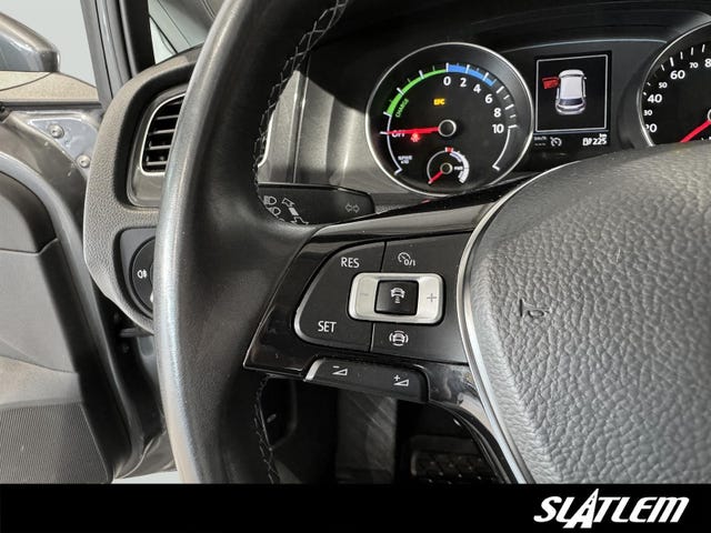 2019 VOLKSWAGEN GOLF - 11