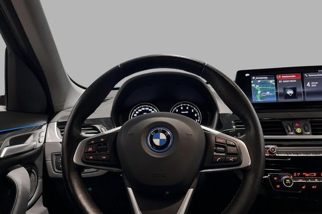2022 BMW X1 - 11