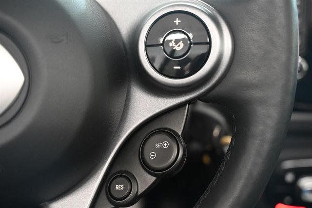 2019 SMART FORTWO - 21
