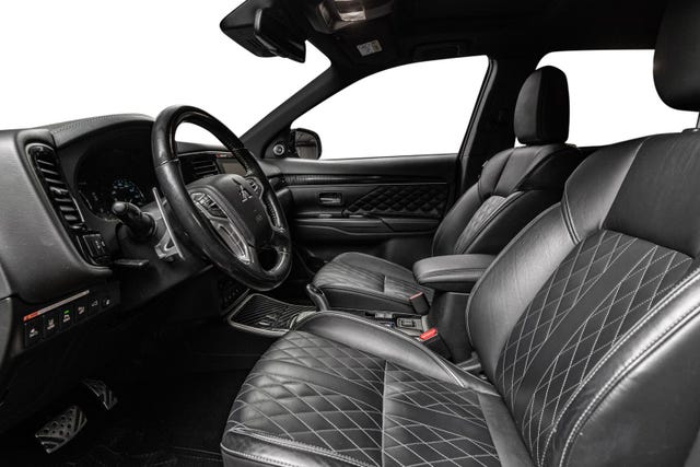 2020 MITSUBISHI OUTLANDER - 11