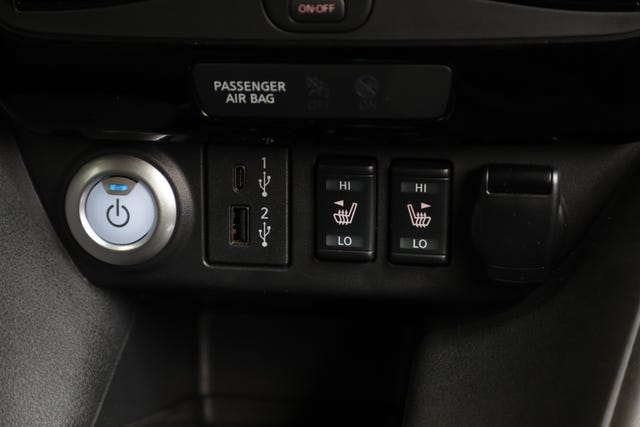2022 NISSAN LEAF - 18