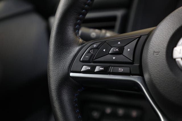 2022 NISSAN LEAF - 15