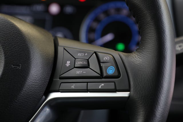 2022 NISSAN LEAF - 16