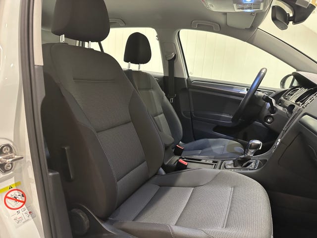 2018 VOLKSWAGEN GOLF - 20