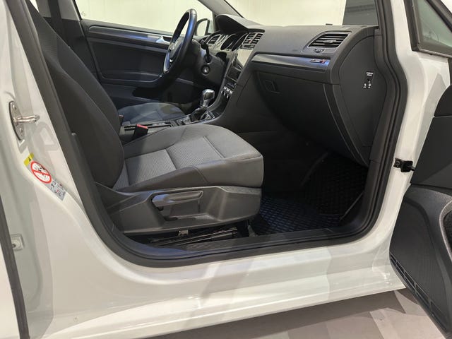 2018 VOLKSWAGEN GOLF - 19