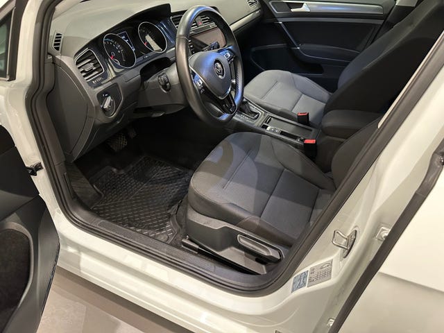 2018 VOLKSWAGEN GOLF - 12