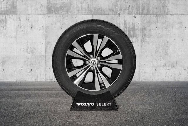 2021 VOLVO XC60 - 10