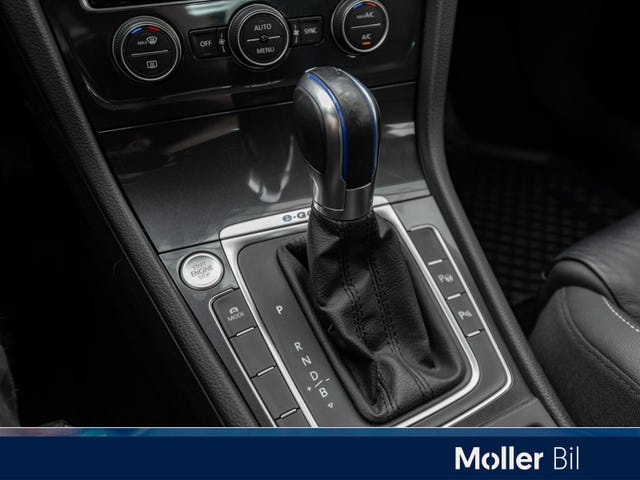 2019 VOLKSWAGEN GOLF - 21