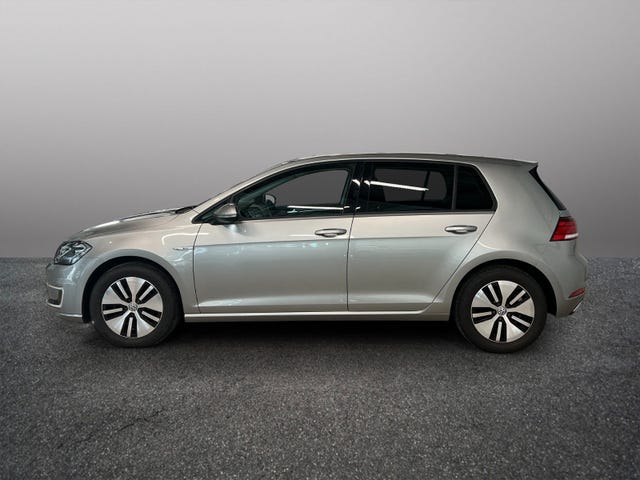WVWZZZAUZJ8910336 2018 VOLKSWAGEN GOLF-2