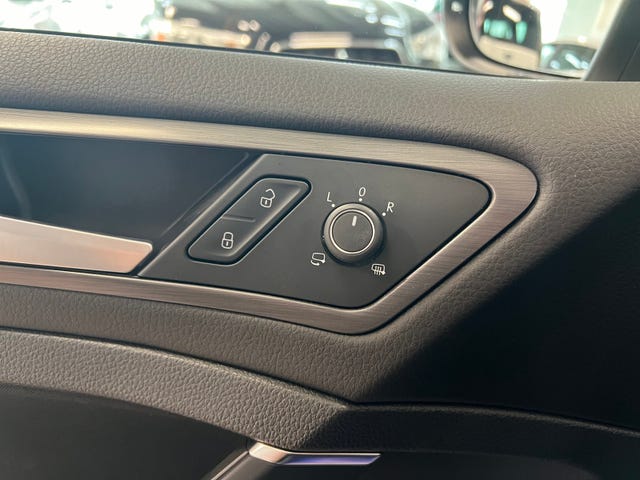 2018 VOLKSWAGEN GOLF - 12