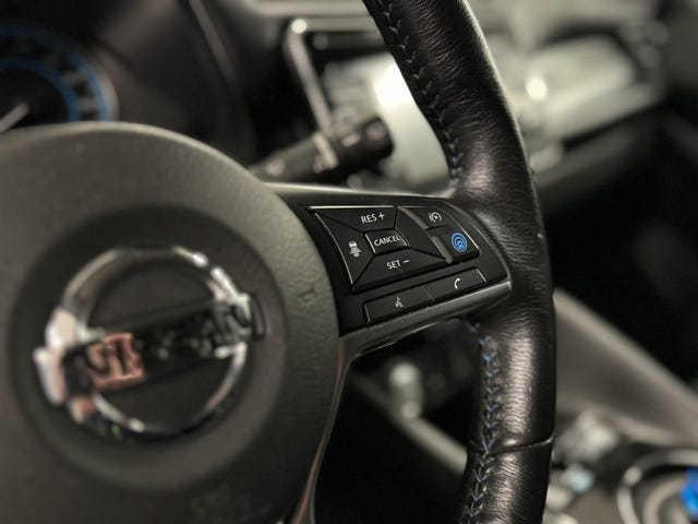 2018 NISSAN LEAF - 34
