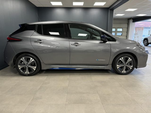 SJNFAAZE1U0035165 2018 NISSAN LEAF-4