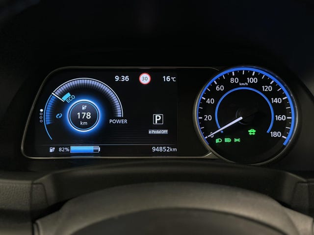 2018 NISSAN LEAF - 30