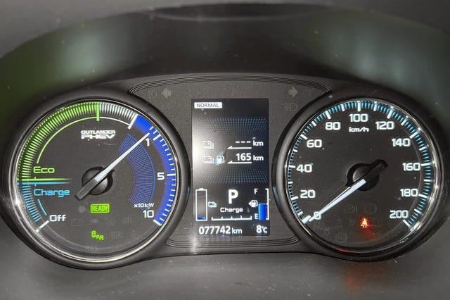 2020 MITSUBISHI OUTLANDER - 9