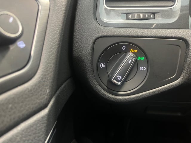 2019 VOLKSWAGEN GOLF - 17