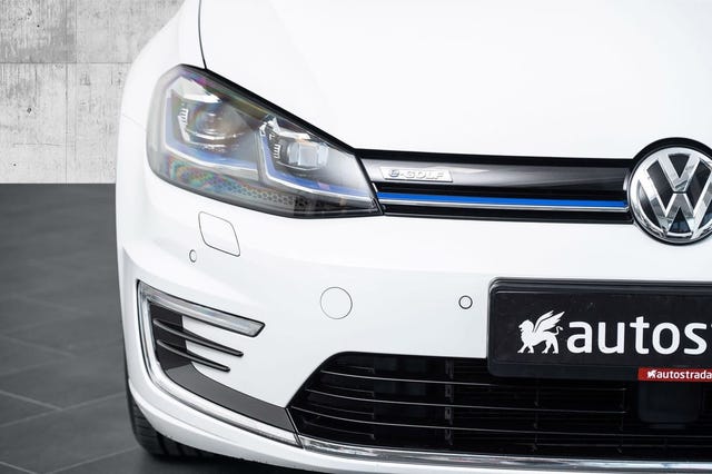 WVWZZZAUZK8913005 2019 VOLKSWAGEN GOLF-2