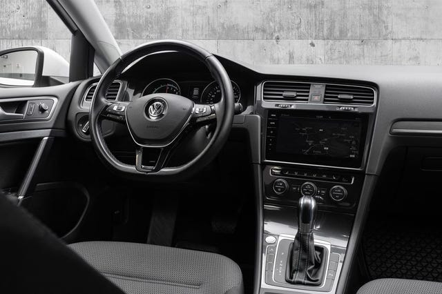 2019 VOLKSWAGEN GOLF - 14