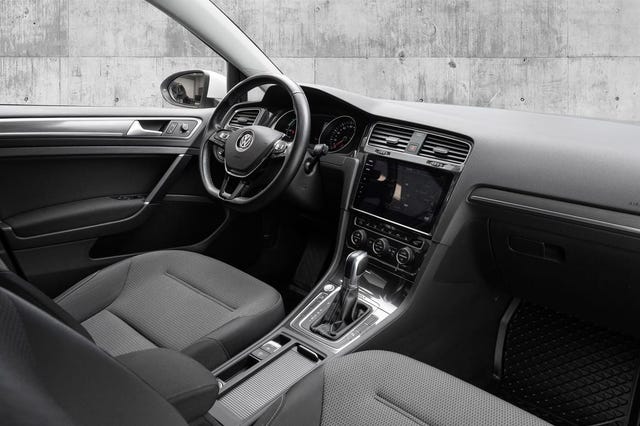 2019 VOLKSWAGEN GOLF - 12