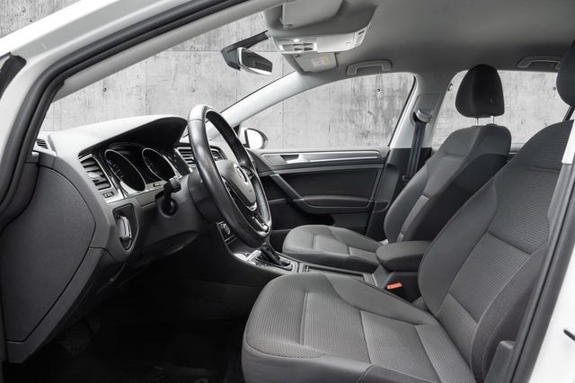 2019 VOLKSWAGEN GOLF - 10