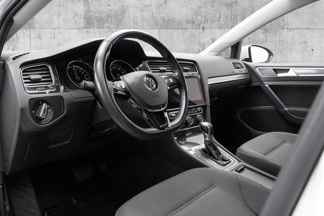 2019 VOLKSWAGEN GOLF - 11