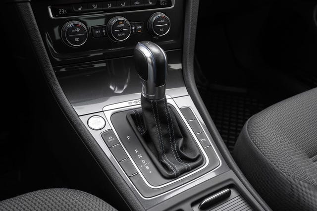 2019 VOLKSWAGEN GOLF - 20