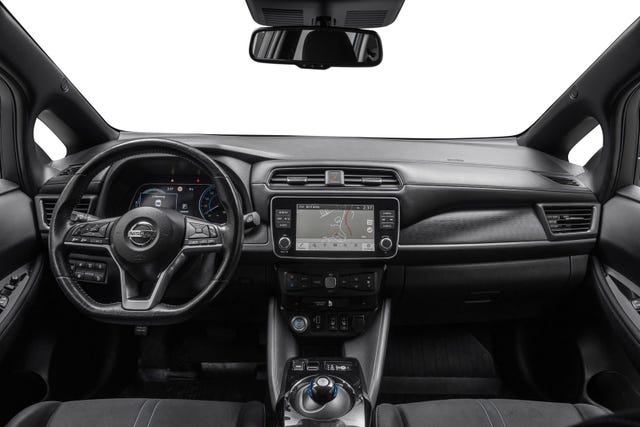 2021 NISSAN LEAF - 13