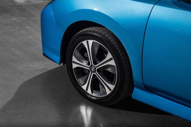 2021 NISSAN LEAF - 7