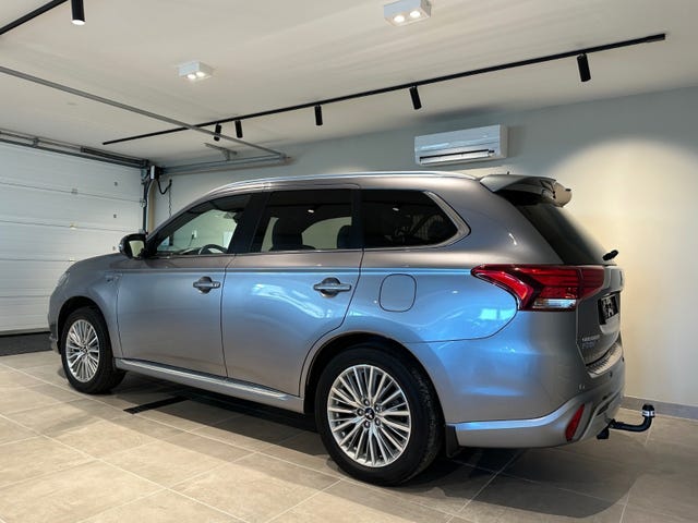 JMBXDGG3WLZ008123 2020 MITSUBISHI OUTLANDER-2