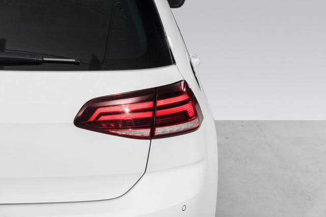 2019 VOLKSWAGEN GOLF - 10