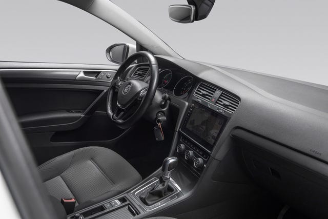 2019 VOLKSWAGEN GOLF - 15